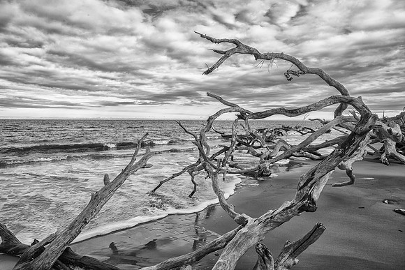 Waves slowly creeping in