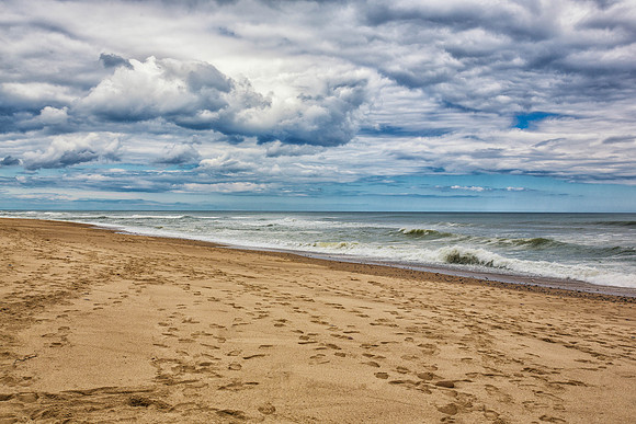 Mix of Clouds and waves